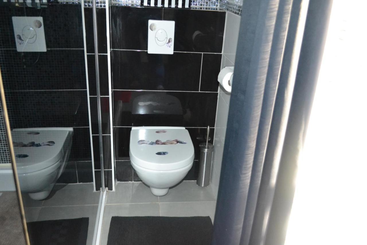 Suite 30 M2 Ideale Pour 2 Personnes Flassans-sur-Issole エクステリア 写真