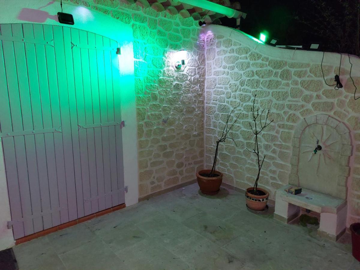Suite 30 M2 Ideale Pour 2 Personnes Flassans-sur-Issole エクステリア 写真